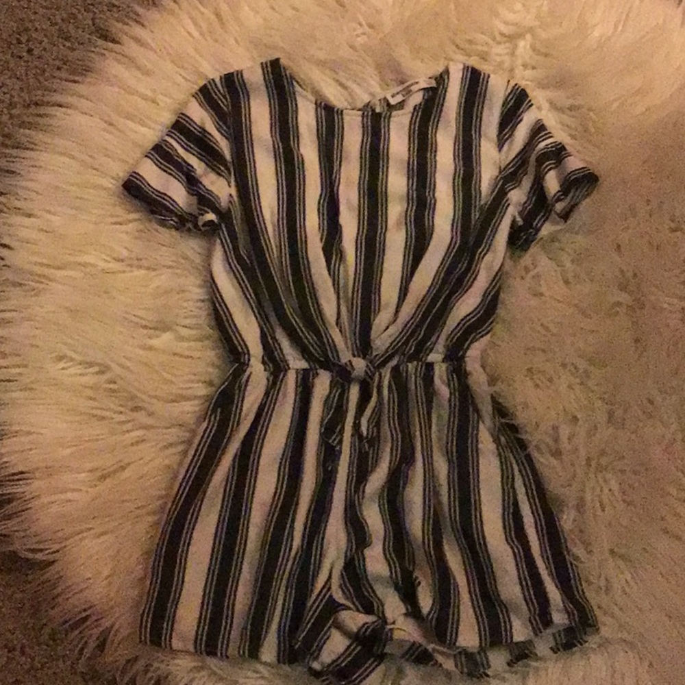 Abrocombie kids Romper
